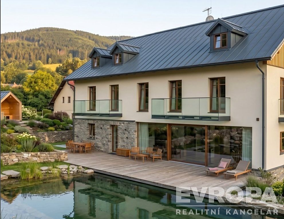 Prodej rodinného domu 634 m², pozemek 2171 m²